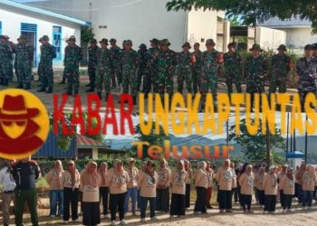 Kodim 1313/Pohuwato Bersinergi dengan Masyarakat dalam Program “Jumat Bersih” di Desa Teratai