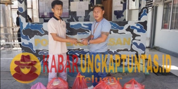 Menambang Amal di Hari Jumat: Haji Suci Salurkan 200 Nasi Kotak ke Lapas Pohuwato