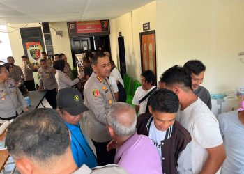 Jumat Curhat Bersama Pengemudi Bentor, Kapolresta Gorontalo Kota Serap Aspirasi dan Ingatkan Keselamatan