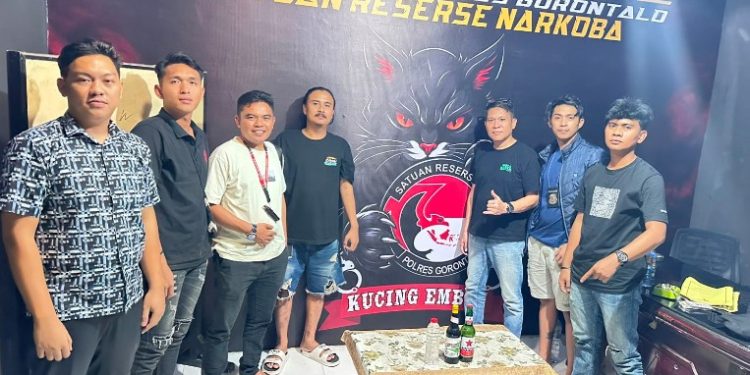 Dari Laporan Warga, Polres Gorontalo Tindak Penjualan Miras di Pentadio Barat, Amankan Puluhan Botol