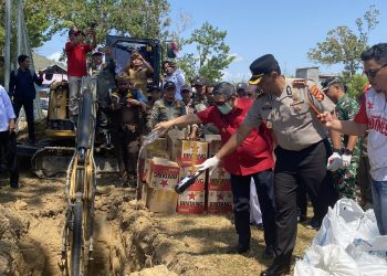 Penertiban Miras di Kota Gorontalo, 1.281 Botol Dimusnahkan