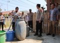 Peduli Warga Terdampak Kekeringan, Polresta Gorontalo Kota Distribusikan 5.000 Liter Air
