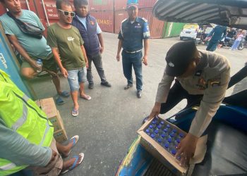 Hendak Dibawa ke Luwuk, 72 Botol Cap Tikus Ditinggalkan di Pelabuhan Gorontalo