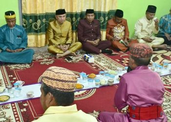 Modepito Tandai Berakhirnya Pengabdian Saharudin Saleh sebagai Camat Randangan