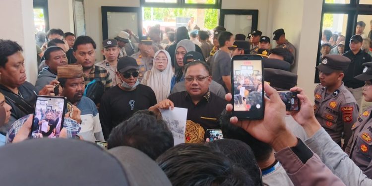 Polemik Cagar Budaya Memanas, Aksi Massa di Kantor Pelestarian Kebudayaan Berujung Ricuh