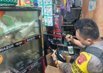 Patroli Malam Polsek Kota Utara, Sejumlah Botol Miras Diamankan